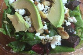 Drover's Trail Natural Farms Beet salad contains lettuce, arugula, roasted beets, toasted walnuts, craisins, feta and avocado with a homemade balsamic dressing. This salad is sure to please your palate; the flavors are wonderful together! A customer favorite.